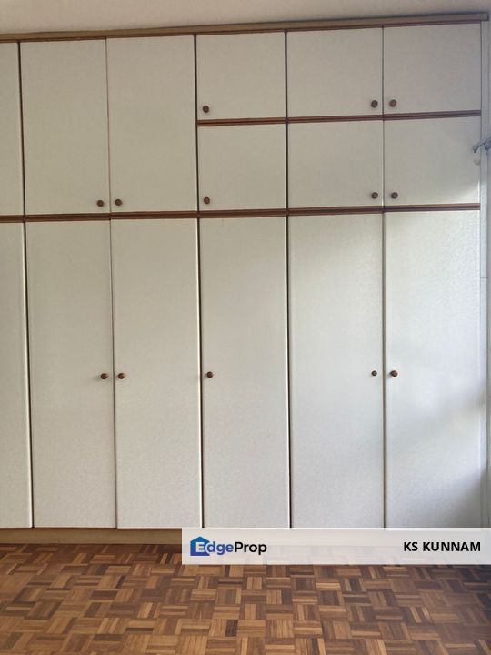 Urgent sale  2000 sqft Subang lakeside summer villa , Selangor, Subang Jaya