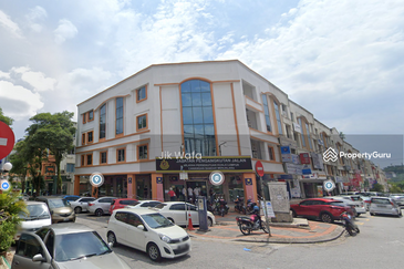 Medan Putra Business Centre