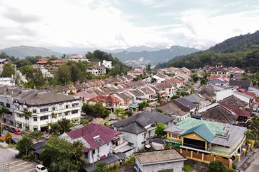 Hilltop cul-de-sac land in Taman Setiawangsa