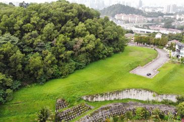 Hilltop cul-de-sac land in Taman Setiawangsa