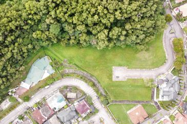 Hilltop cul-de-sac land in Taman Setiawangsa