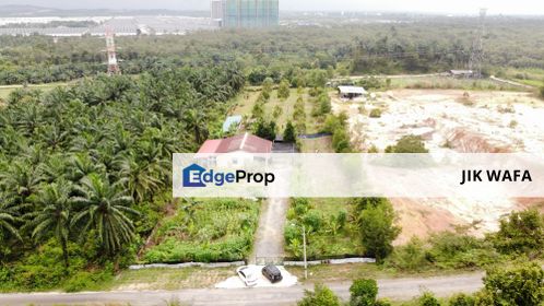 Durian farm with homestead next to Cyberjaya, Selangor, Dengkil