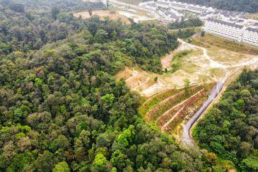 2 acres land next to Serene Mont Kiara for develop