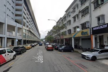 Dataran Otomobil, Seksyen 15