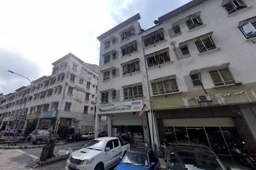 Dataran Otomobil, Seksyen 15