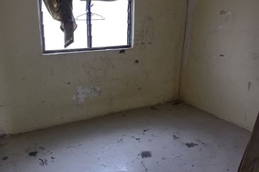 Pangsapuri Inang, Taman Impian Ehsan, Balakong.