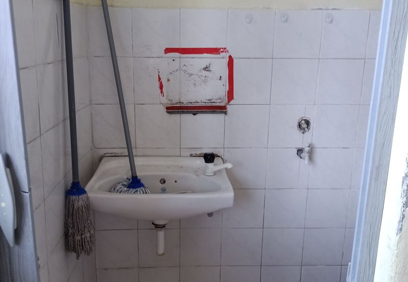 Pangsapuri Inang, Taman Impian Ehsan, Balakong.