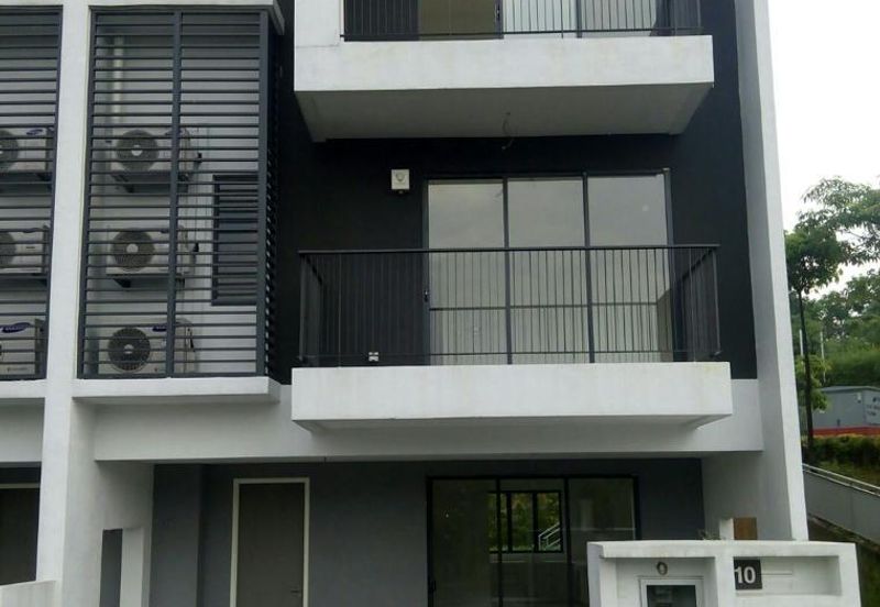 Andana Villa @ D'Alpinia