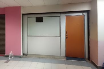 Paragon Point Shopping Centre