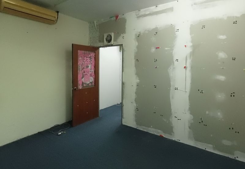 Paragon Point Shopping Centre