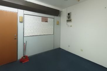 Paragon Point Shopping Centre