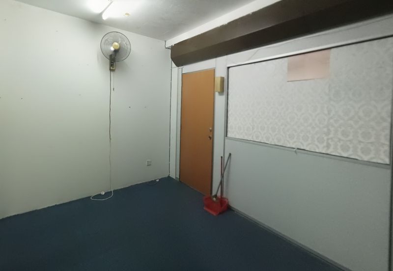 Paragon Point Shopping Centre