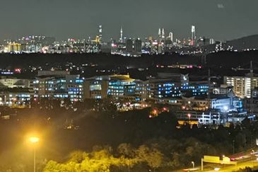 Conezión @ IOI Resort City