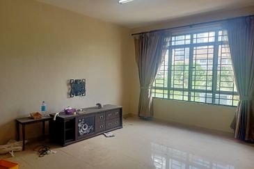 Pangsapuri Bayu Suria (Summerfields Apartments)