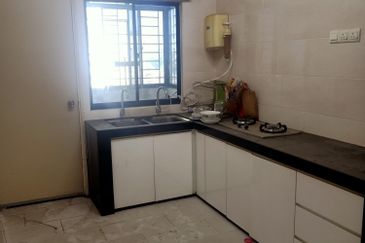 Pangsapuri Bayu Suria (Summerfields Apartments)