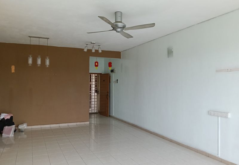 Pangsapuri Bayu Suria (Summerfields Apartments)