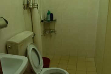 Pangsapuri Bayu Suria (Summerfields Apartments)