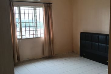 Pangsapuri Bayu Suria (Summerfields Apartments)