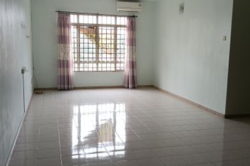 Pangsapuri Bayu Suria (Summerfields Apartments)