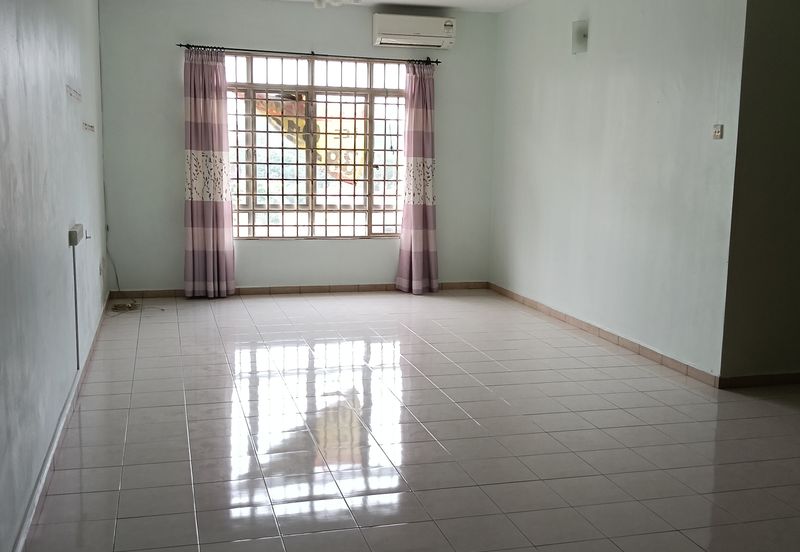 Pangsapuri Bayu Suria (Summerfields Apartments)