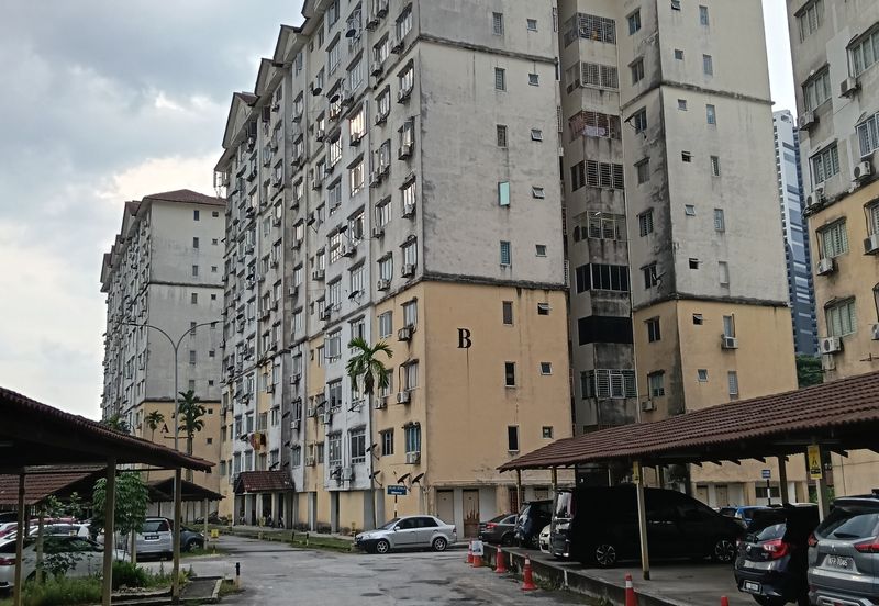 Pangsapuri Bayu Suria (Summerfields Apartments)
