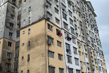 Pangsapuri Bayu Suria (Summerfields Apartments)