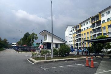 Dahlia Impiana Apartment, Bandar Baru Salak Tinggi