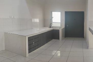 Dahlia Impiana Apartment, Bandar Baru Salak Tinggi