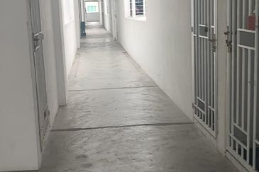 Dahlia Impiana Apartment, Bandar Baru Salak Tinggi