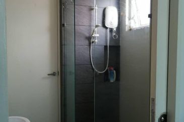 La Thea Residences @ 16 Sierra