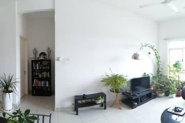 La Thea Residences @ 16 Sierra