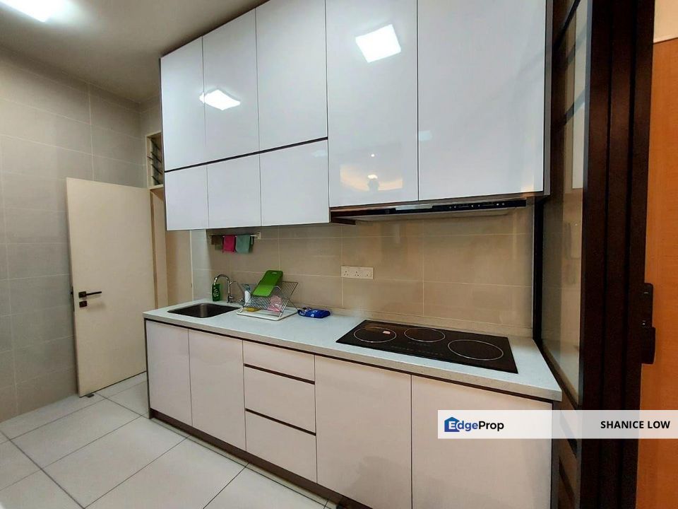 Park Villa Puchong Jaya Jalan Pipit 1320sf 3+1 bedrooms 2 bathrooms 2 parking for sale, Selangor, Puchong