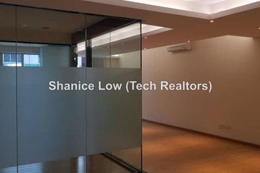 Bandar Puteri Puchong, Puteri 1 office with lift