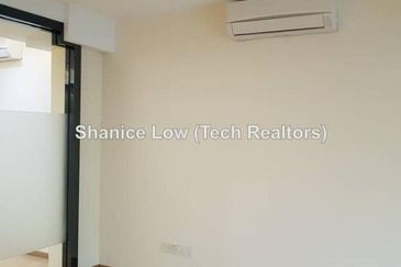 Bandar Puteri Puchong, Puteri 1 office with lift