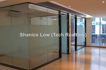 Bandar Puteri Puchong, Puteri 1 office with lift