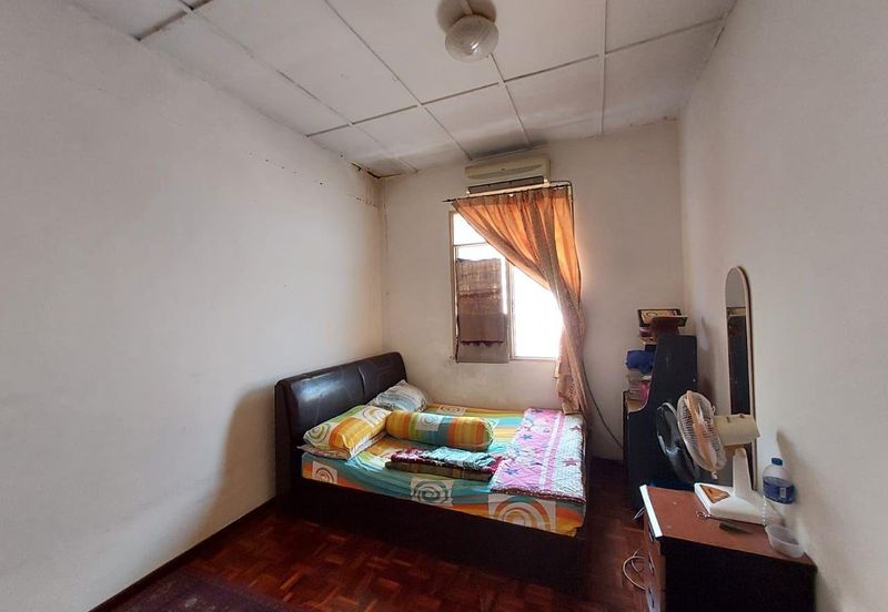 Taman Saujana Puchong