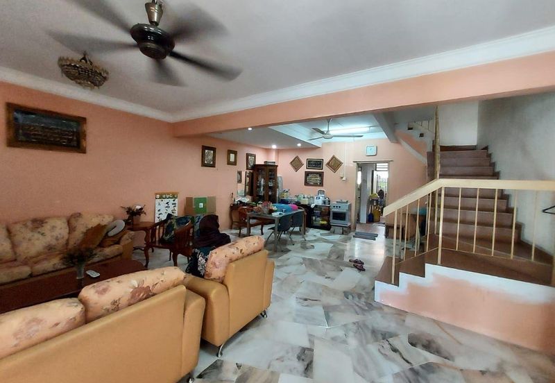 Taman Saujana Puchong