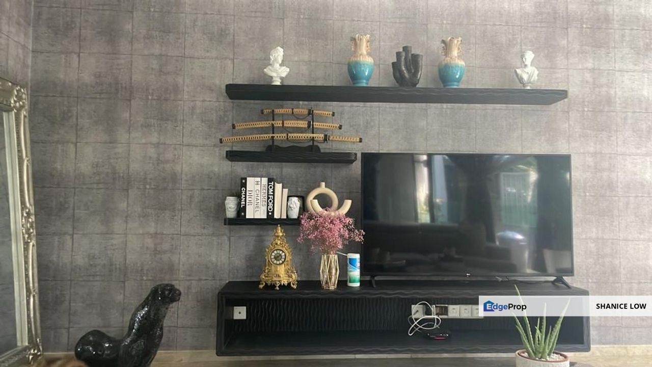 Lake Edge Puchong 2.5 sty Semi-d 40x85 Swimming pool reno for Sale, Selangor, Puchong