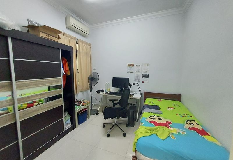 Bandar Puteri Puchong 2 storey 22x75 4 bedrooms fully extended for sale