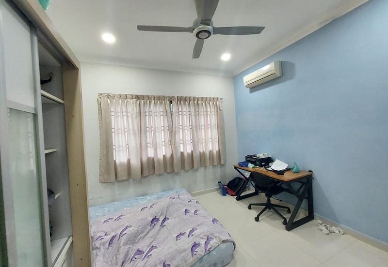 Bandar Puteri Puchong 2 storey 22x75 4 bedrooms fully extended for sale