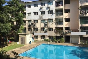 Pangsapuri Cemara, Taman Pinggiran Putra