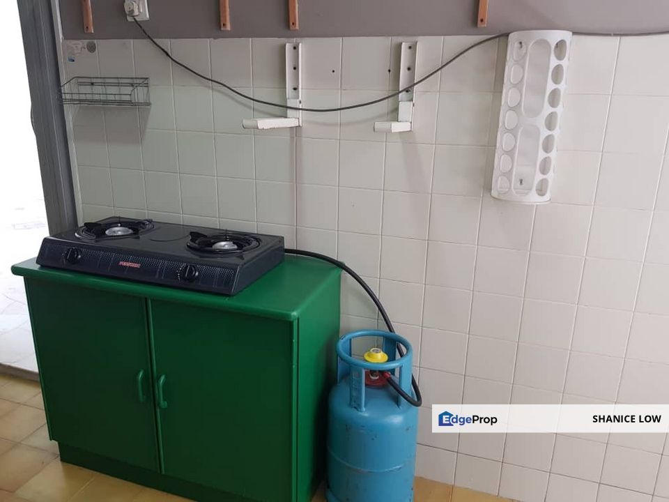 Lily & Rose Apartment Taman Mayang Jaya 950sf 3 bedrooms for Rent, Selangor, Petaling Jaya