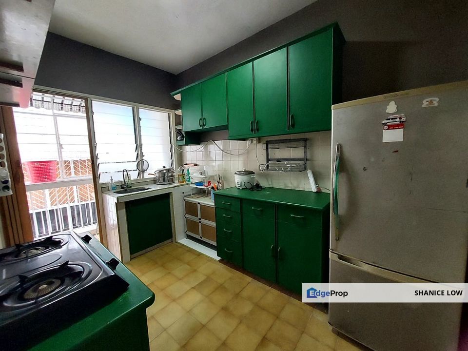 Lily & Rose Apartment Taman Mayang Jaya 950sf 3 bedrooms for Rent, Selangor, Petaling Jaya