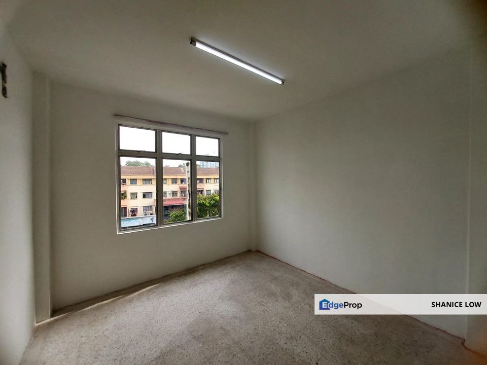 Kiambang Apartment Taman Putra Perdana Puchong 790sf 3 bedrooms for sale, Selangor, Puchong