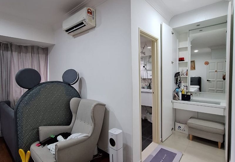 Bandar Puteri Puchong 2.5 storey 5 bedrooms 4 bathrooms fully furnished for rent