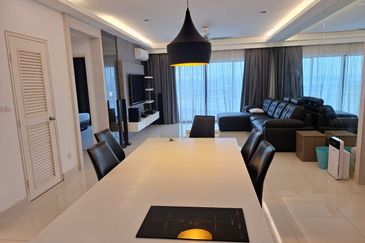 SetiaWalk R3 Solace Service Apartment