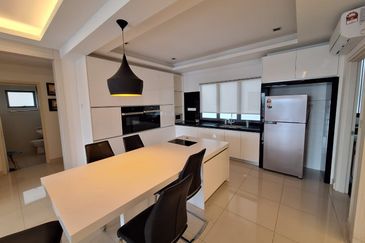 SetiaWalk R3 Solace Service Apartment