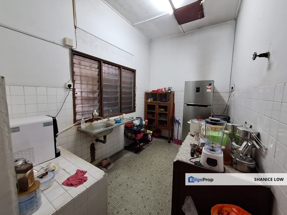 Taman Ehsan 1 storey 22x85 Extra long can park up to 4 cars with extended 99 years lease for Sale, Selangor, Kepong