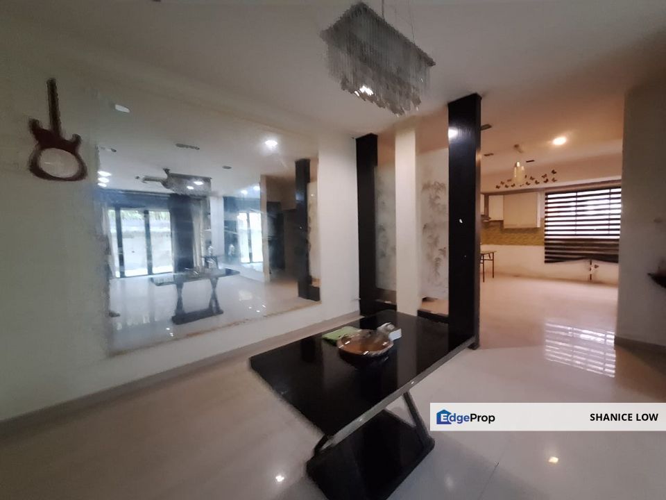 Taman AmanSari 18 Aman sari 18 Puchong Bandar Kinrara Semi-d 2.5 storey 3200sf 5+1 bedrooms 5 bathrooms renovated for SALE, Selangor, Bandar Kinrara Puchong