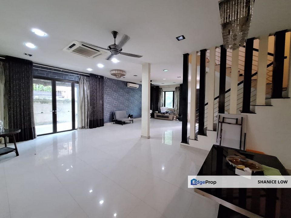 Taman AmanSari 18 Aman sari 18 Puchong Bandar Kinrara Semi-d 2.5 storey 3200sf 5+1 bedrooms 5 bathrooms renovated for SALE, Selangor, Bandar Kinrara Puchong
